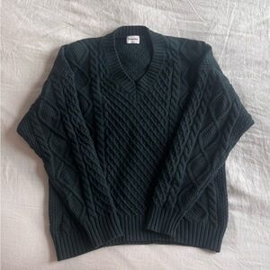 Aritzia Sunday Best Emerald Green
Cable Knit Sweater
